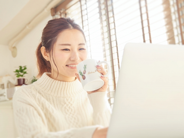 行政書士講座は通学?通信?通信講座をおすすめの決定的な理由とは