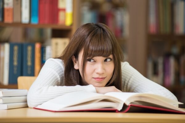 伊藤塾司法試験入門講座はどう？費用や講師・論マス基礎マスを深掘り！